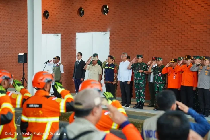 Prabowo Lepas Bantuan...