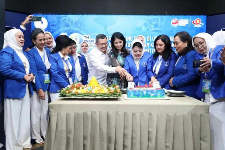Dukung Kiprah Iwapi,...
