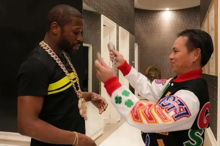 Edan! Mayweather Beli...