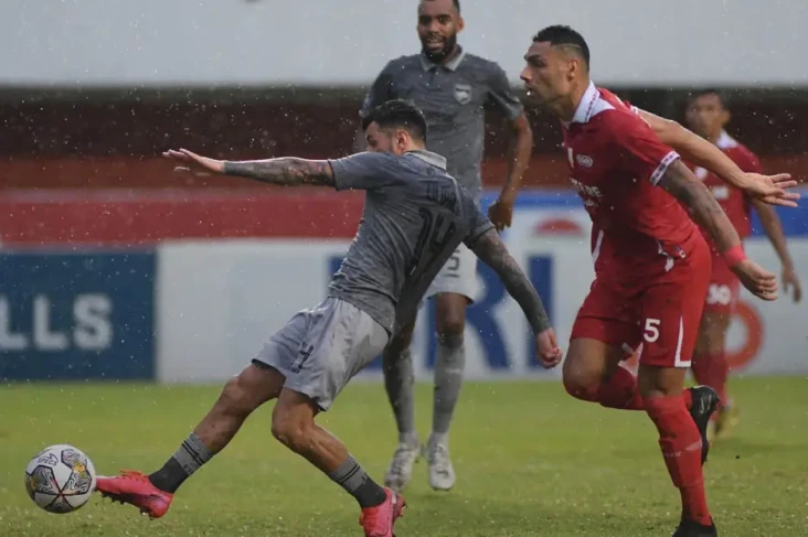 Hasil Persis Solo vs...