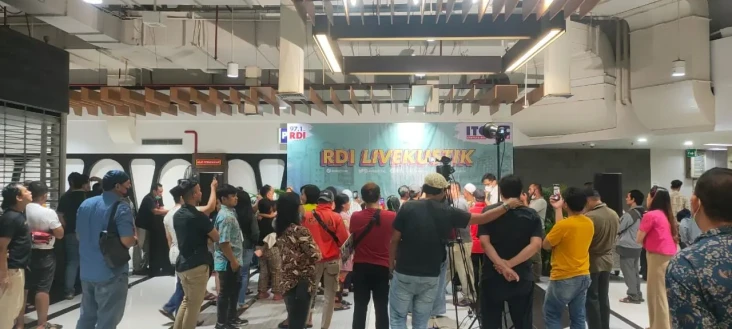 Lokasi Pindah, Antusias...