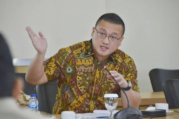 Atasi Macet Jakarta,...