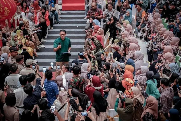 Sandiaga Dorong Pemkot...