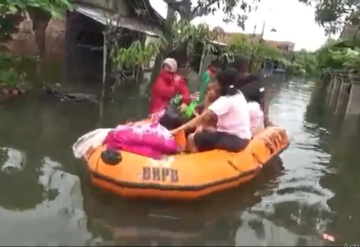 Banjir Kembali Rendam...