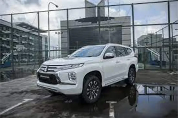 Spesifikasi Pajero Sport...