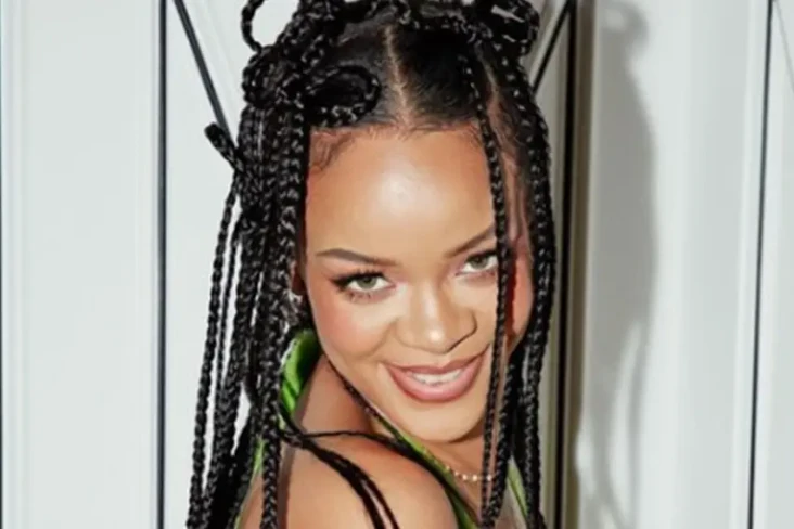 Salut! Rihanna Tak Minta...