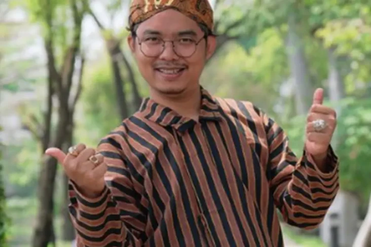 Ayah Meninggal Dunia,...