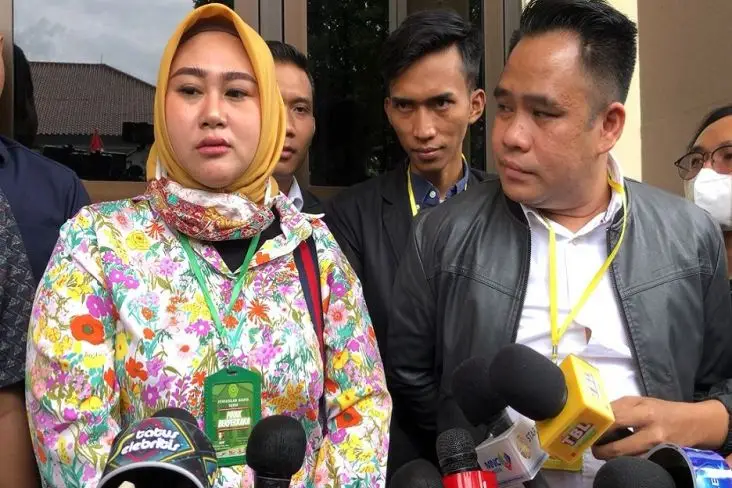 Shelvie Hana Sedih Dijauhkan...