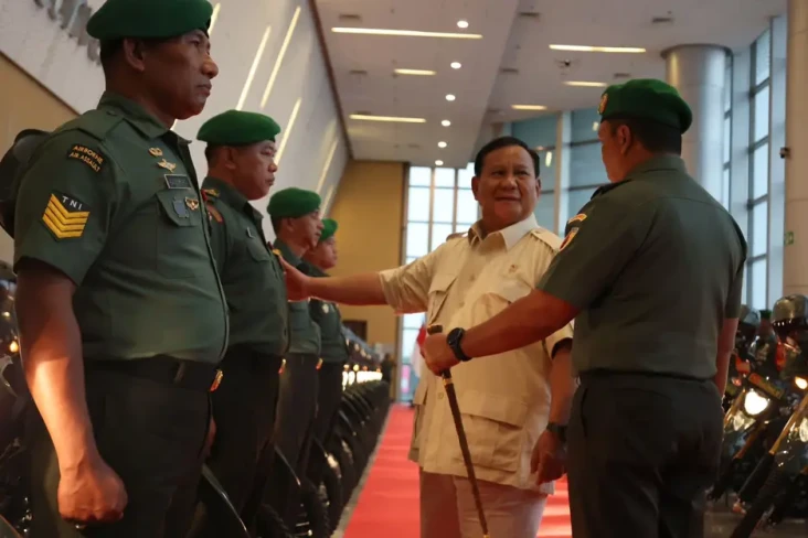 Prabowo Tegaskan Umur...