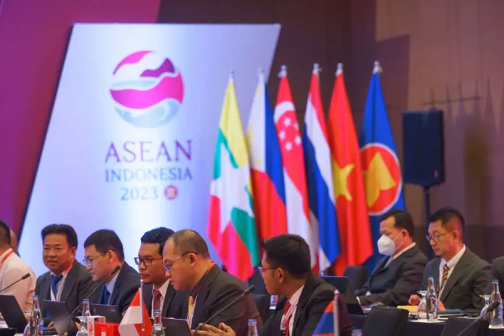 Pertemuan ASEAN CECWG,...