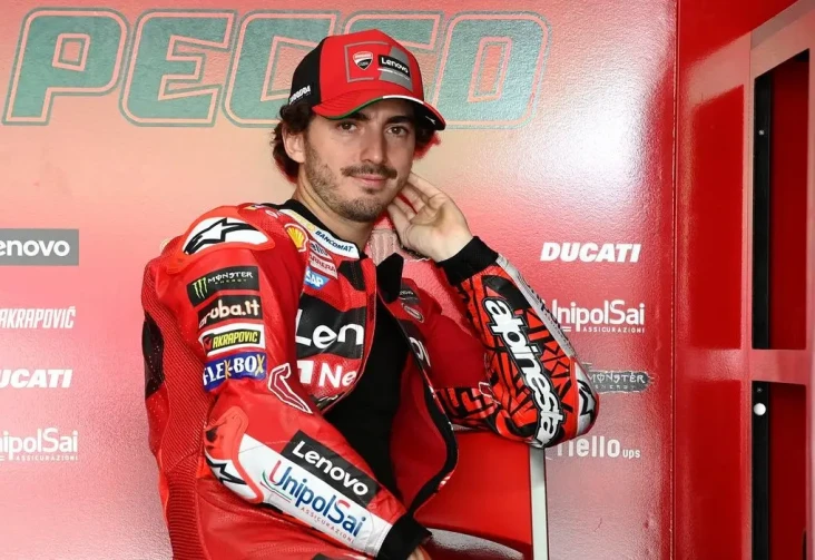 Desmosedici GP23 Makin...