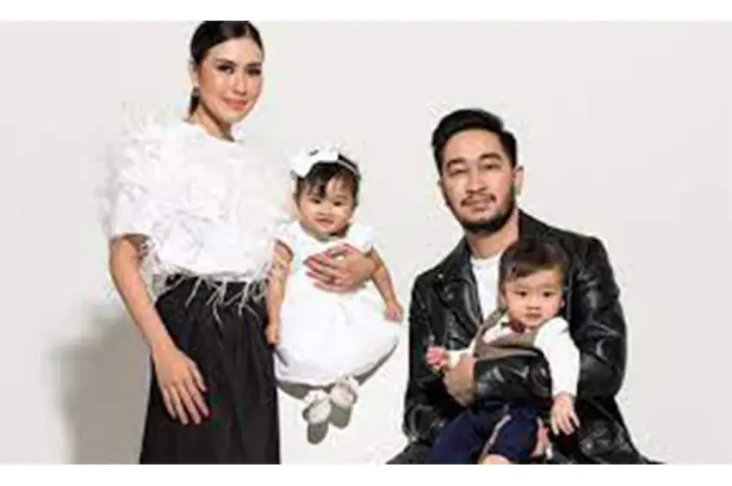 5 Artis Indonesia yang...