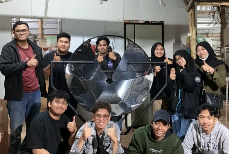 Kompor Tenaga Surya...
