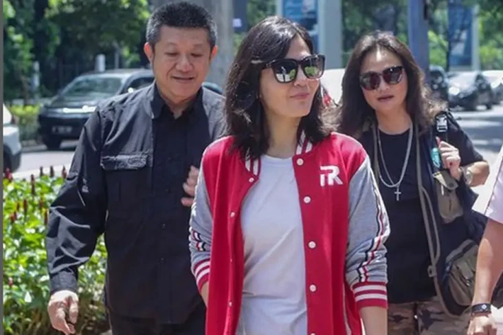3 Fakta Ratu Tisha,...