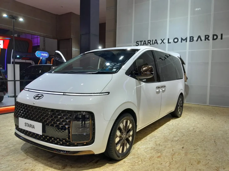 Kolaborasi Hyundai Staria...