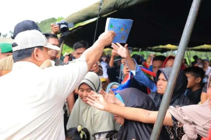 Resmikan Sumur Air Bersih...