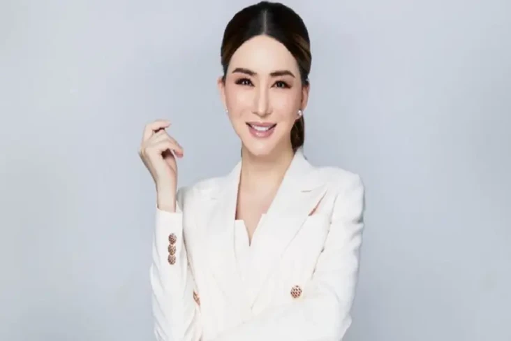 Transgender Miliarder...