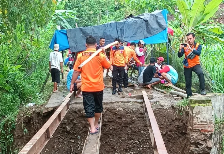 Puluhan Rumah di Ponorogo...