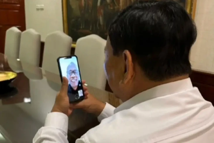 Momen Prabowo Beri Semangat...