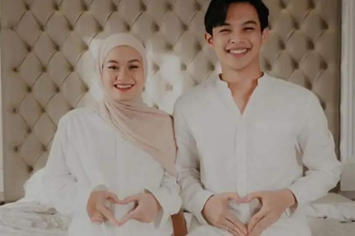 Dinda Hauw Ungkap Perbedaan...