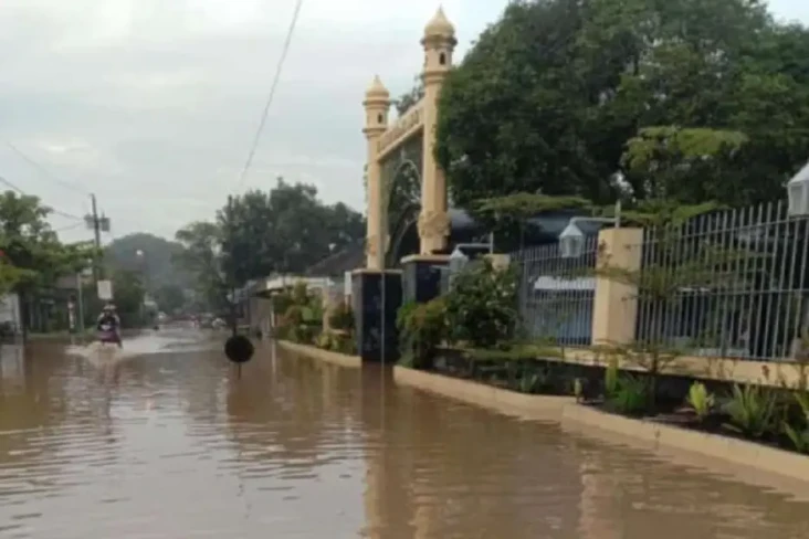 Banjir Bengawan Solo...