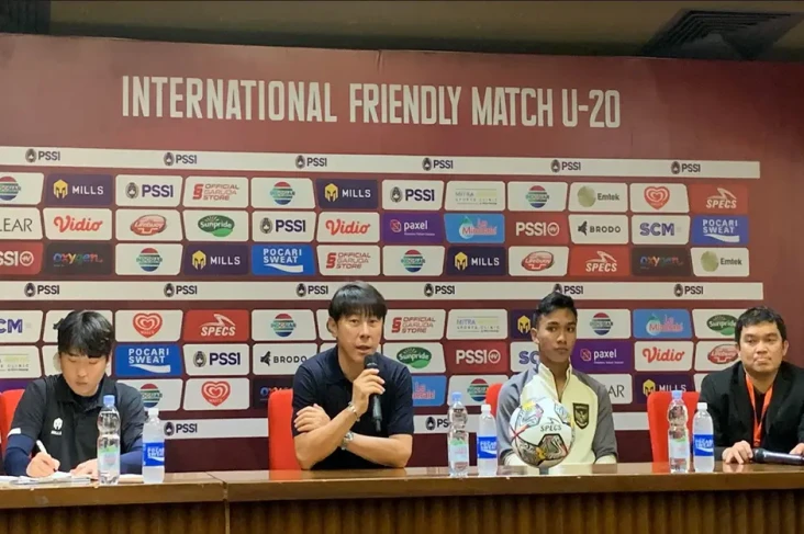 Shin Tae-yong Desak...