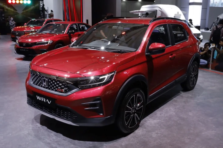 10 Besar Mobil Terlaris...