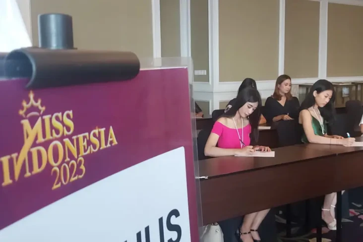 Ikuti Audisi Miss Indonesia...