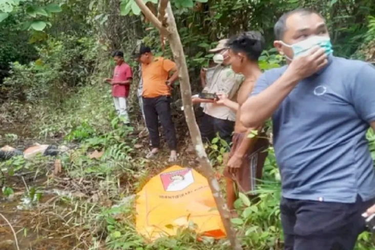 Penemuan Mayat Penuh...