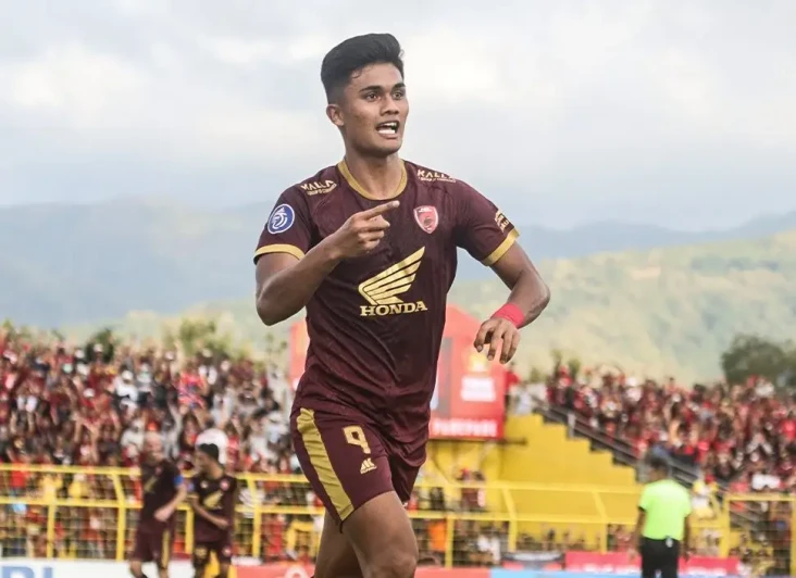 Hasil Liga 1 2022-2023:...