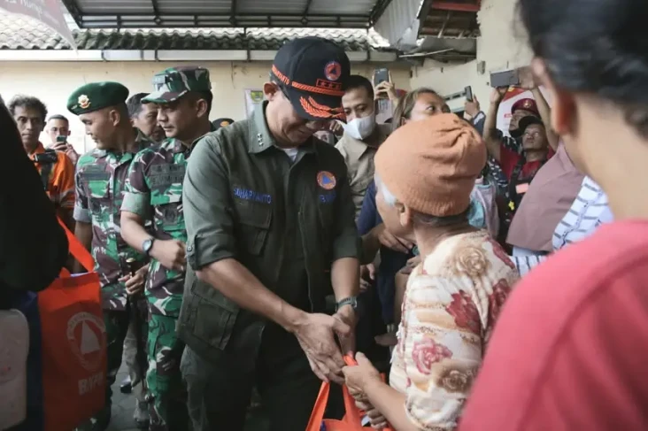 Surakarta dan Sukoharjo...