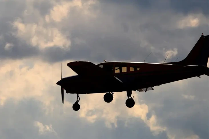 Pesawat Cessna Berpenumpang...