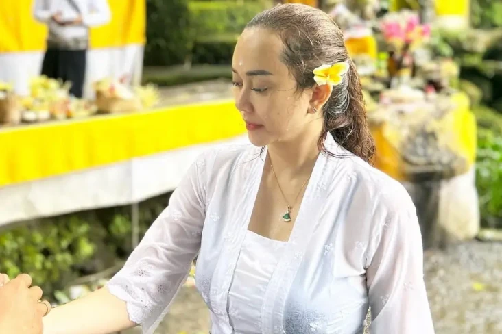 Jalani Ritual Melukat,...