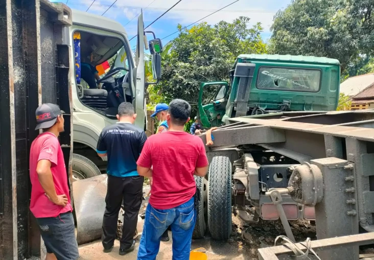 Mengerikan! Tabrakan...
