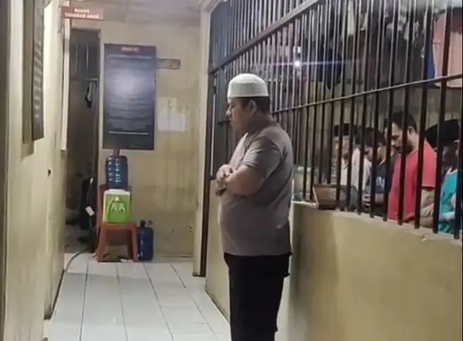 Viral! Bripka Deri Indra...