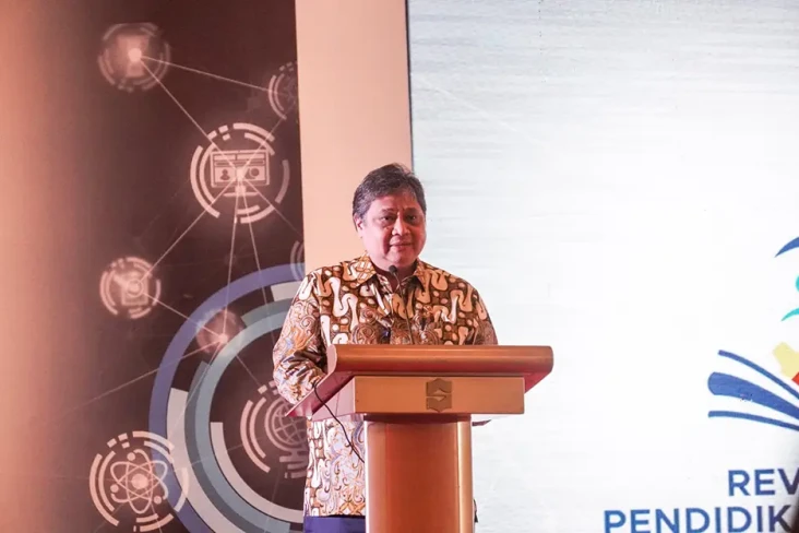 Menko Airlangga: Revitalisasi...