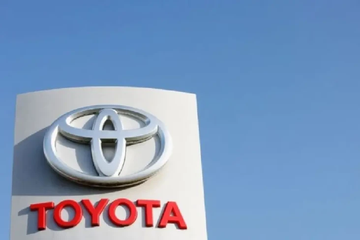 Investasi Toyota di...
