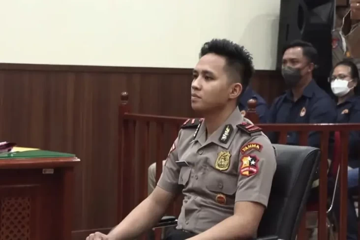 Disanksi Demosi 1 Tahun,...