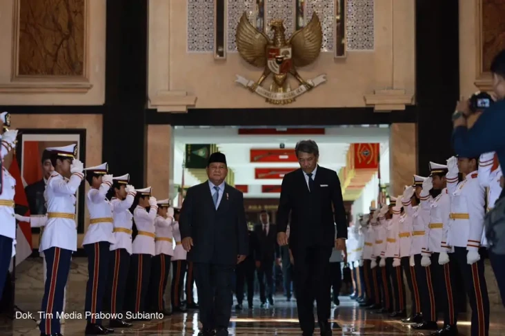 Prabowo Terima Kunjungan...