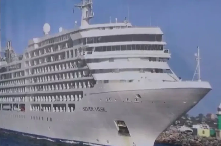 Kapal MS Silver Muse...