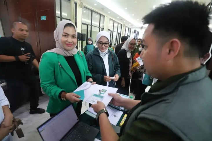 Gabung PKB, Camel Petir...