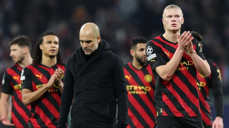 Manchester City Ditahan...