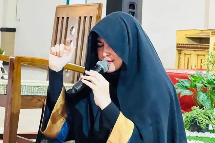 Umi Yuni, Ibu Alvin...