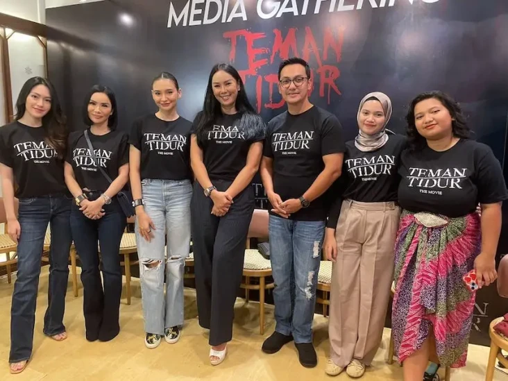 Film Teman Tidur Angkat...