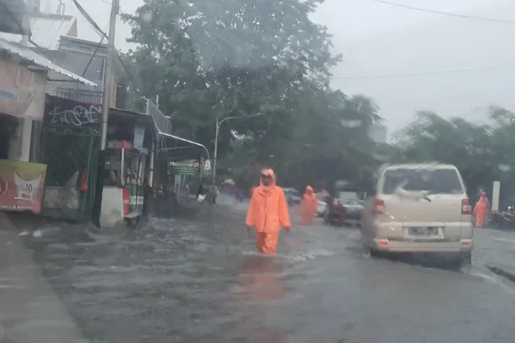 Hujan Deras, Banjir...