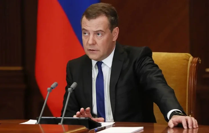 Medvedev Ungkap Ide...