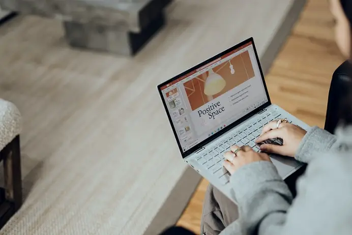 5 Rekomendasi Laptop...