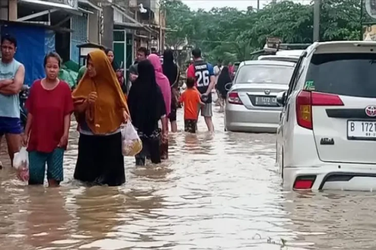 Korban Banjir di Perumahan...