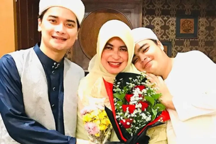 Profil Umi Yuni, Istri...