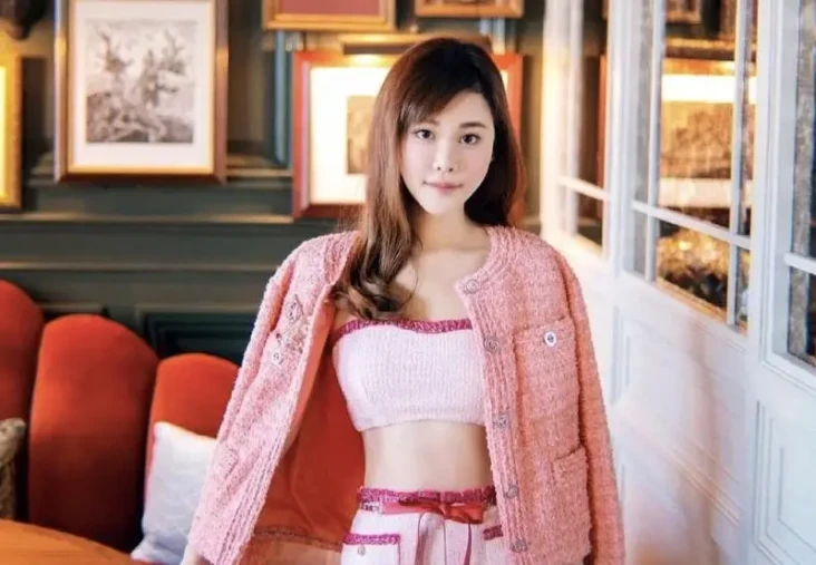Model Abby Choi Dimutilasi,...
